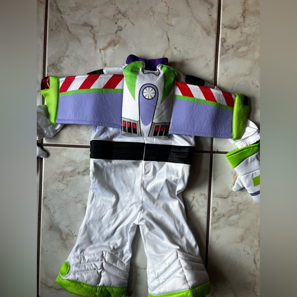 Buzz light year costume 6-12 months - Picture 4 of 4